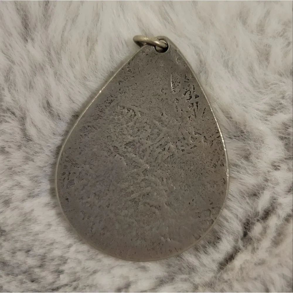 Silver pendant with fabric insert - Picture 4 of 5